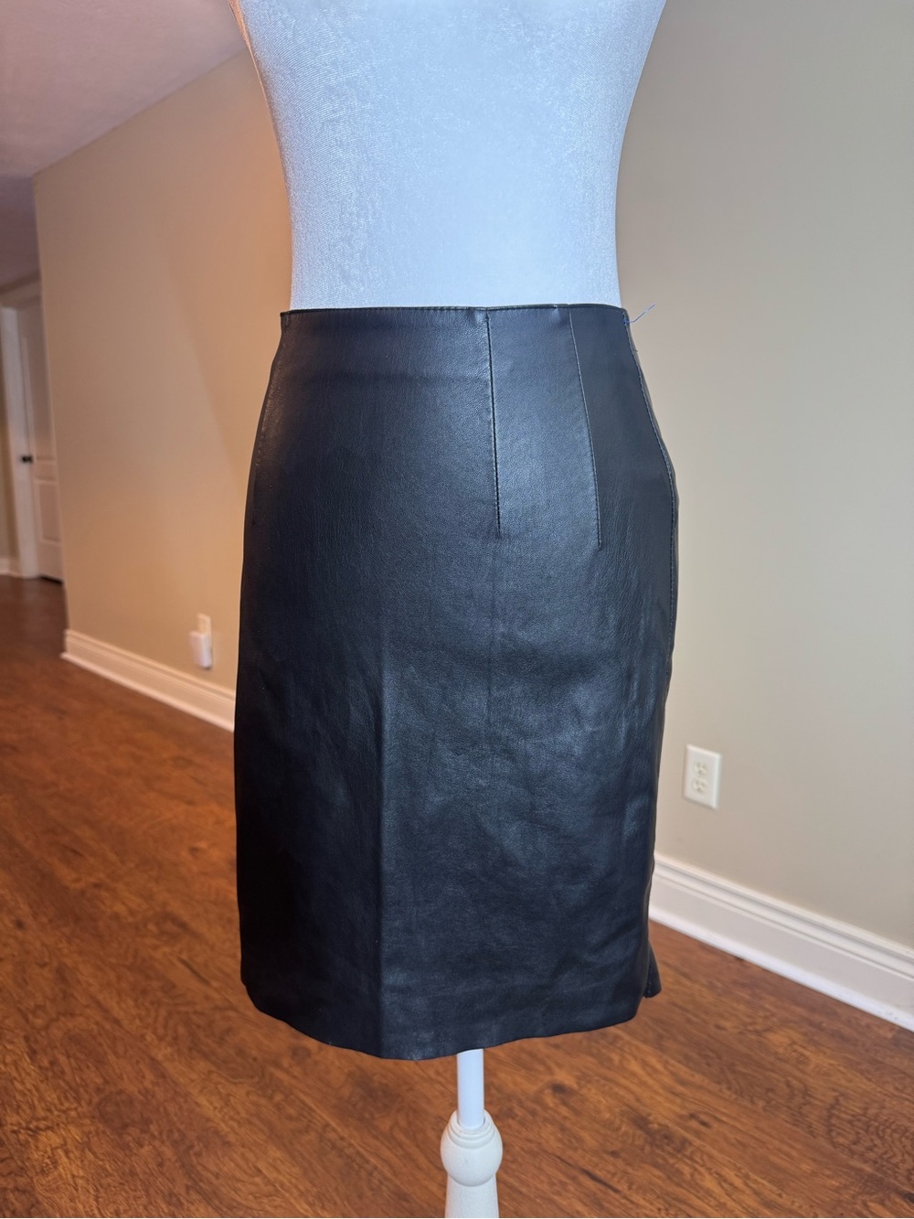Forever 21 Contemporary Black Faux Leather Midi Pencil Skirt